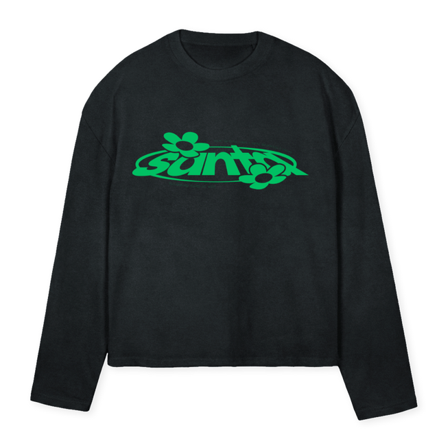 SANTATWOLONGLESEEVE_VBGREEN Vintage Black Oversized Boxy LS Tee.