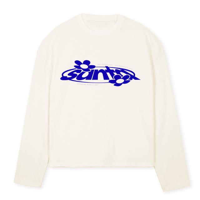 SANTATWOLONGLESEEVE_BLUE Vintage White Oversized Boxy LS Tee.