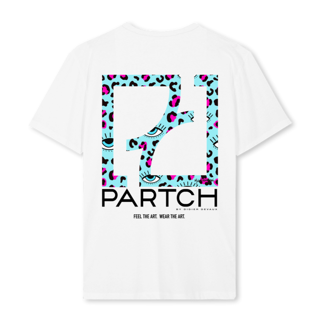 CHEBLURGTWHT White Regular Tee.