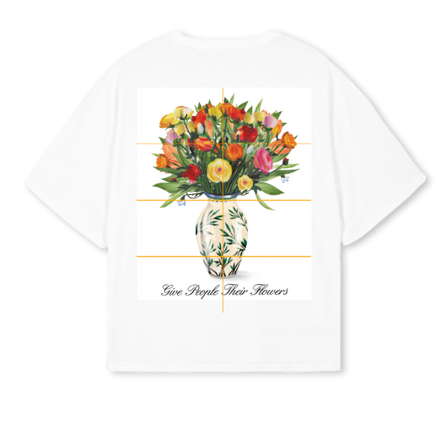 SOLACEFLOWERS White Oversized Boxy Tee.
