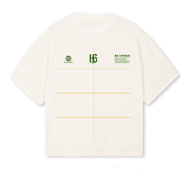 UNIQUE Vintage White Oversized Boxy Tee.
