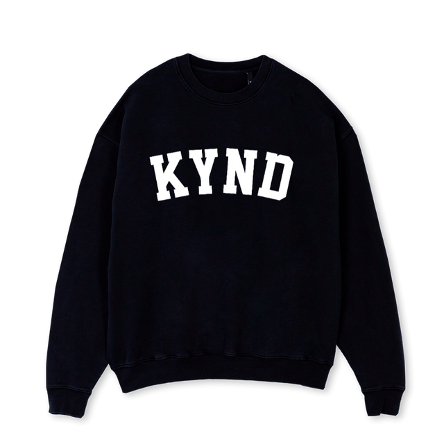 KYNDVARSITYCREWBLK Black Oversized Crewneck Sweater.