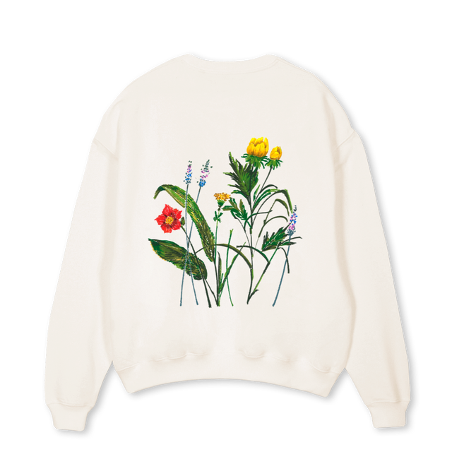 COASTLINEYURIIII Vintage White Oversized Crewneck Sweater.