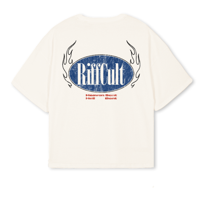 BADGETEE Vintage White Oversized Boxy Tee.