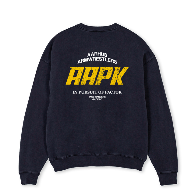 JOEARMW Vintage Black Oversized Crewneck Sweater.