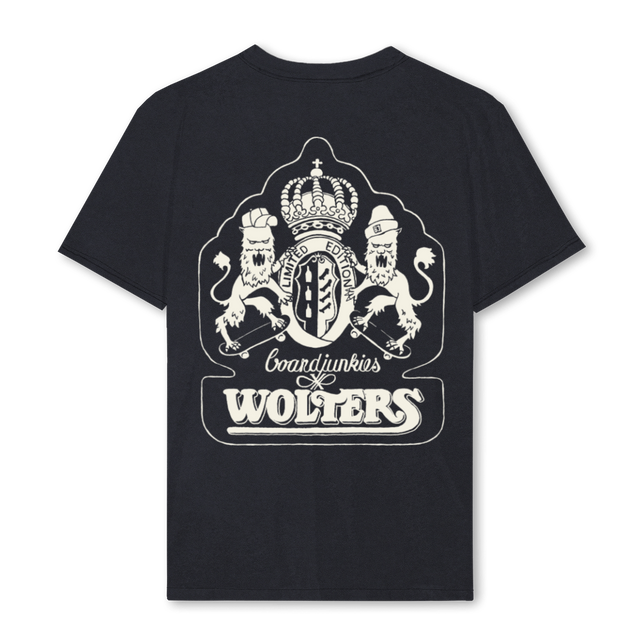CLASSICBLACK Vintage Black Regular Tee.