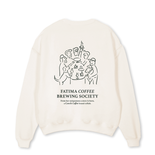 FATIMACREWVINTAGE Vintage White Oversized Crewneck Sweater.