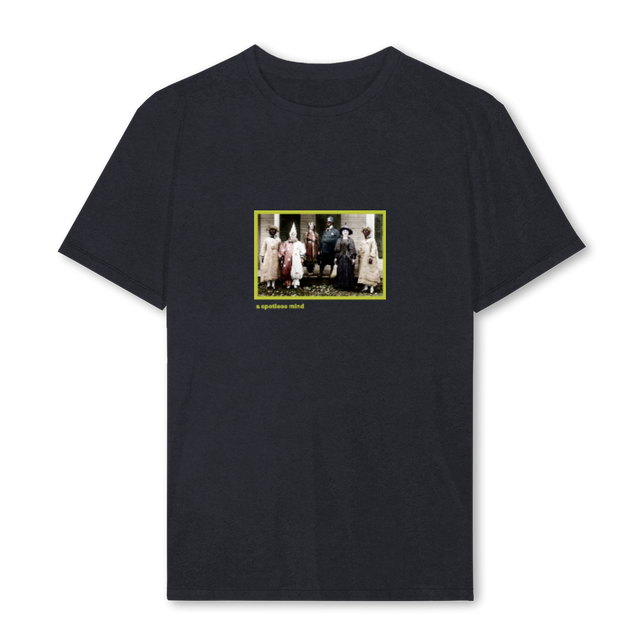 HALLOWEENBLACKSS Vintage Black Regular Tee.
