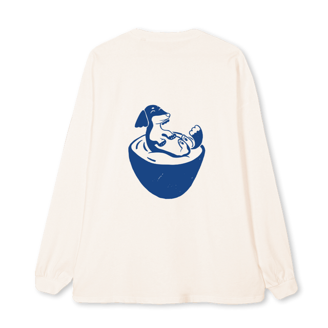 BLUELONG Vintage White Oversized LS Tee.
