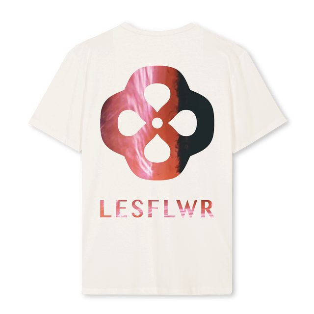 LESFLWRSTARQUALITY Vintage White Regular Tee.