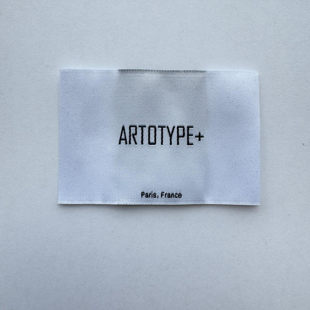 ARTOTYPE OL Custom Neck Label.