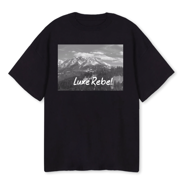 MOUNT Black Oversized Tee.