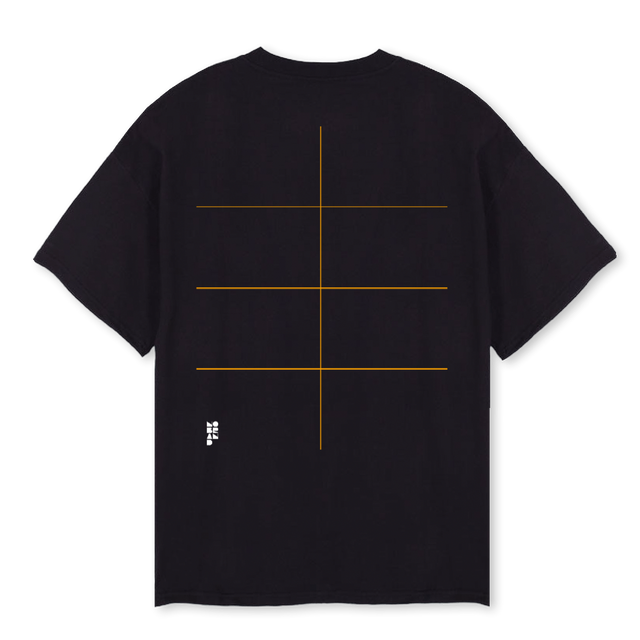 MIDDLE LOGOO Black Oversized Tee.