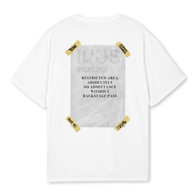SAMMIFERRERDOS White Oversized Tee.