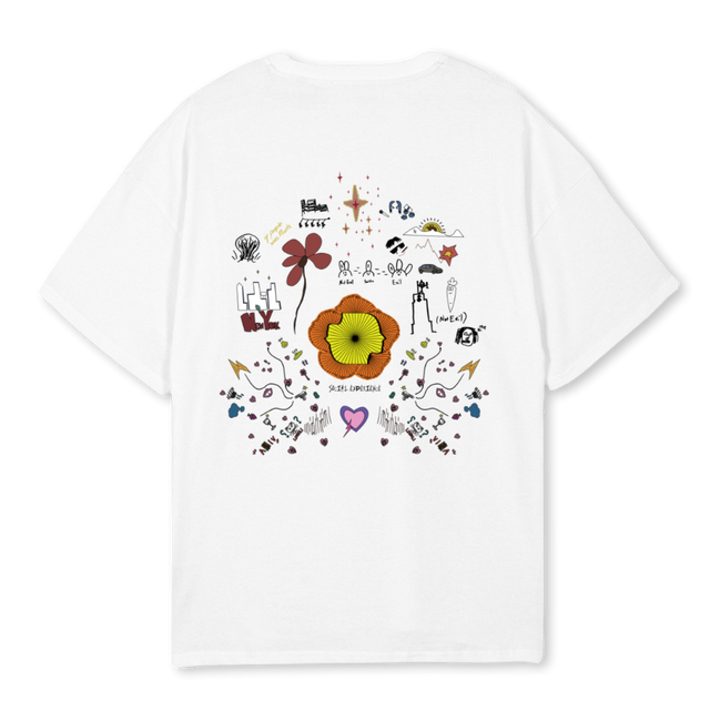 SOCIAL EXPERIENCE White Oversized Tee.