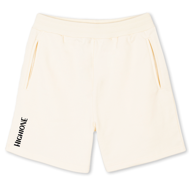 SHORTCLASSIC BP Cream Sweatshorts.