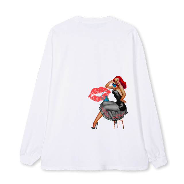 RETRO SLEEVE White Oversized LS Tee.