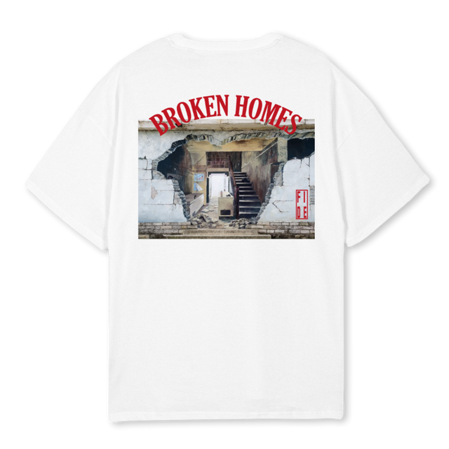 BROKEN HOMES CONCEPT White Oversized Tee.