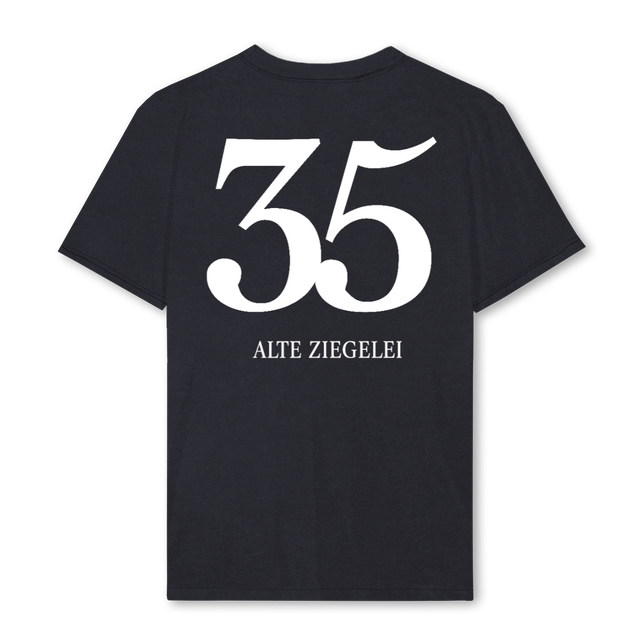 VATI FUNFUNDDREISSIG Vintage Black Regular Tee.