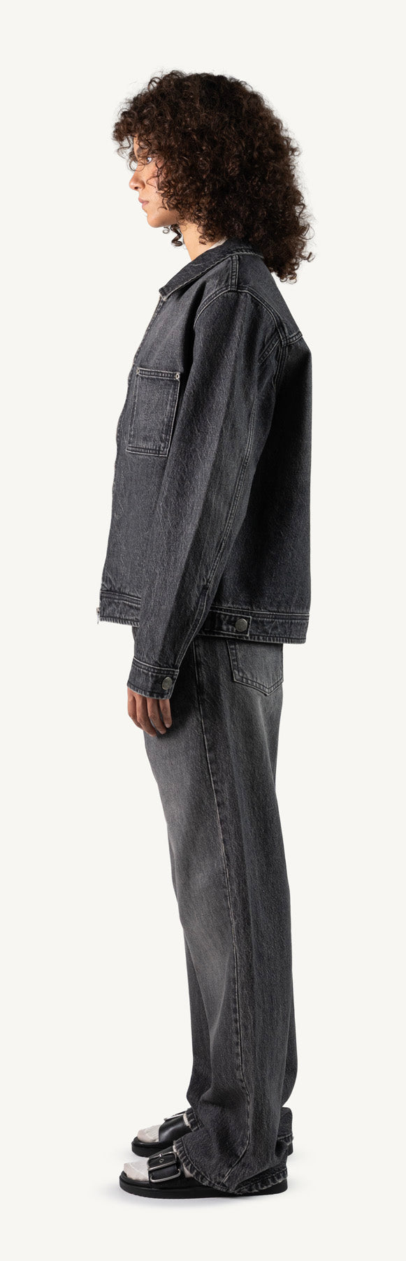 Faded Mid Black Loose Fit Jeans. – WATC STUDIO