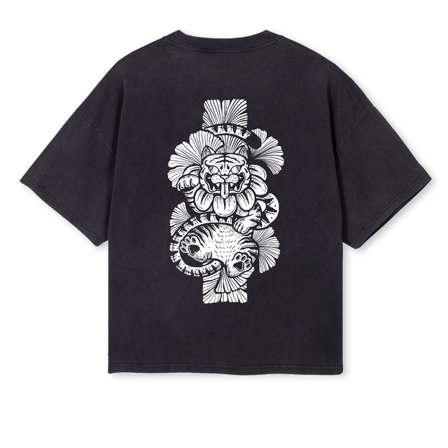 TIGRETIBETD Vintage Black Oversized Boxy Tee.