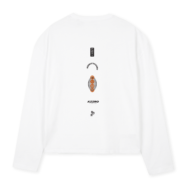 MULTIPLEGRAPHIC White Oversized Boxy LS Tee.