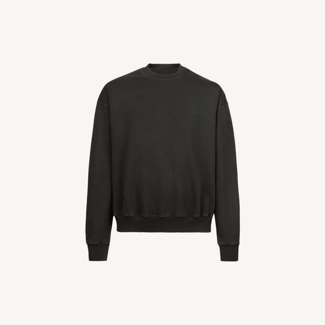 BLK GRN S EMB SWT Vintage Black Oversized Crewneck Sweater.