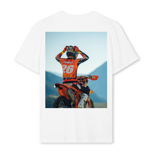 DEFINITIVATRES White Regular Tee.