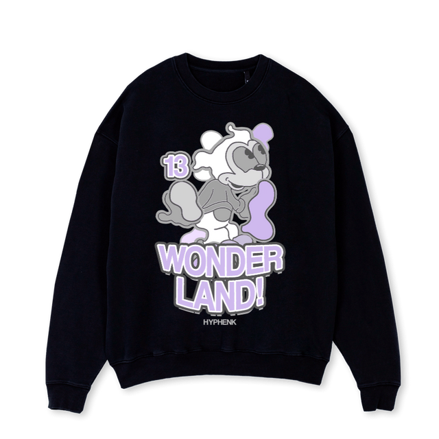 WONDERLAND Black Oversized Crewneck Sweater.