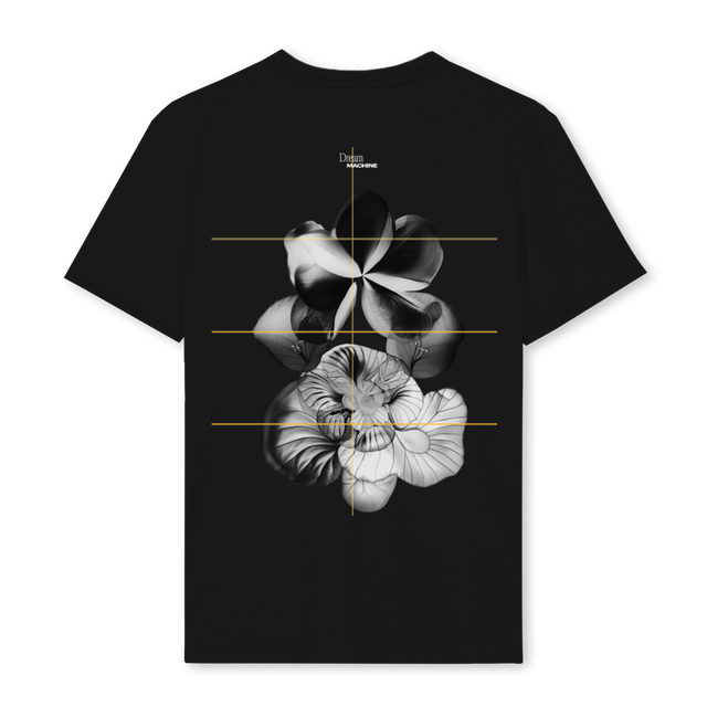 BLACKBLOOM Black Regular Tee.