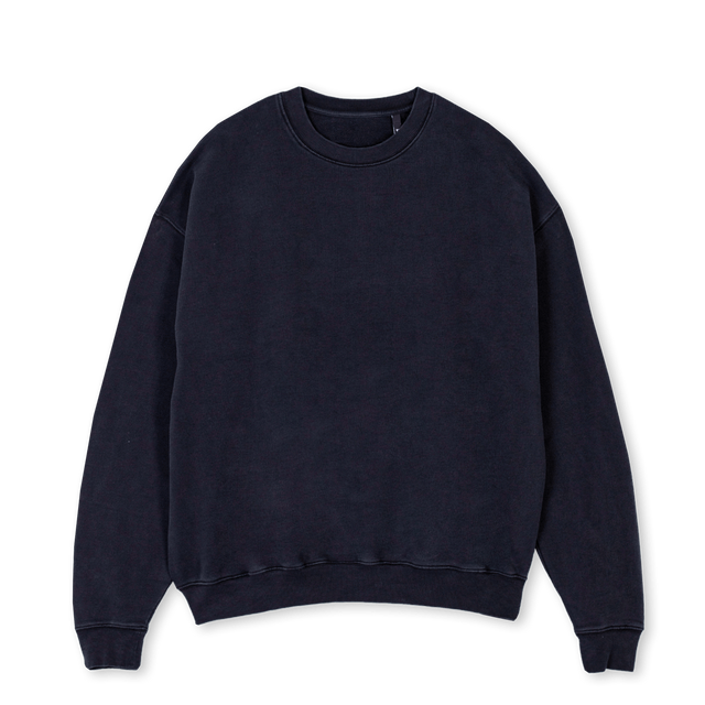 SWEATNEW Vintage Black Oversized Crewneck Sweater.