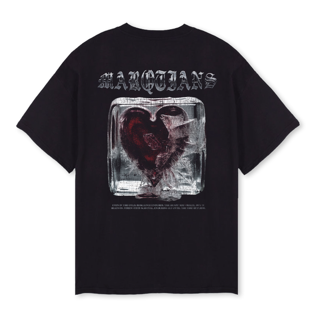 MQTÑ Black Oversized Tee.
