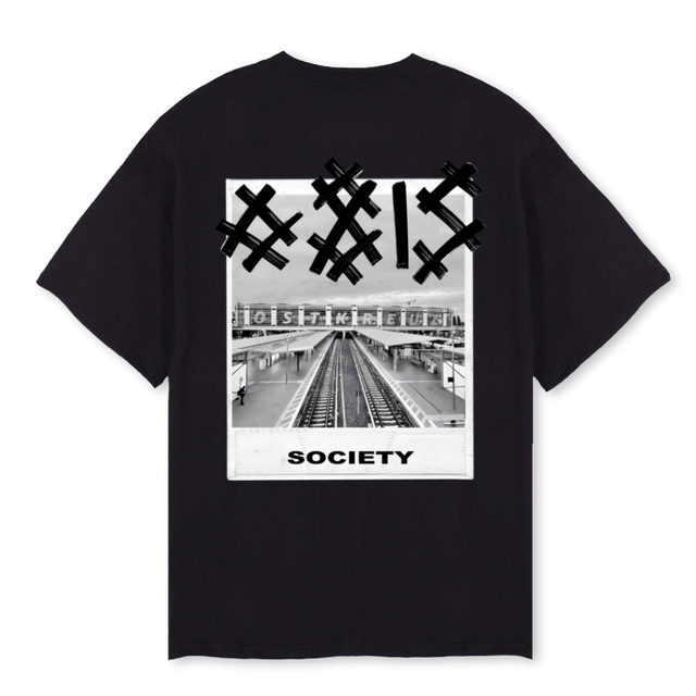 OSTKREUZ Black Oversized Tee.