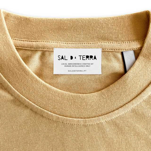 SDTLABELWHITEONE Custom Neck Label.