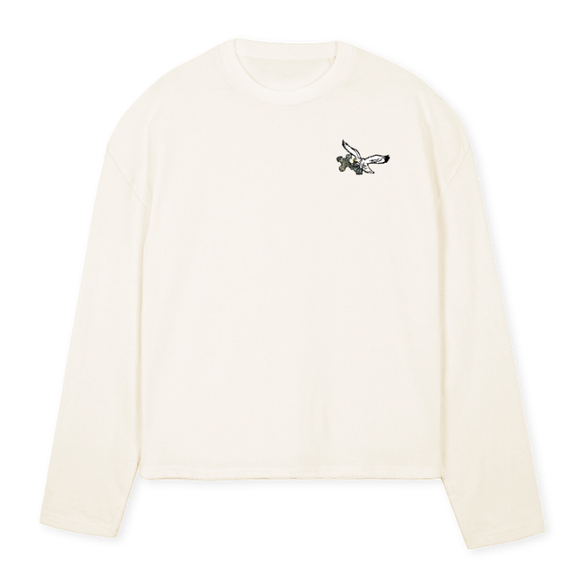 LUCKYEAGLE Vintage White Oversized Boxy LS Tee.