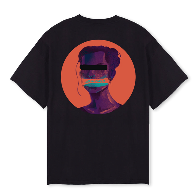 EAR LIBERTAD Black Oversized Tee.