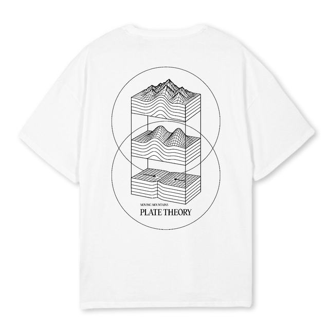 MOVING MOUNTAINS White Oversized Tee.