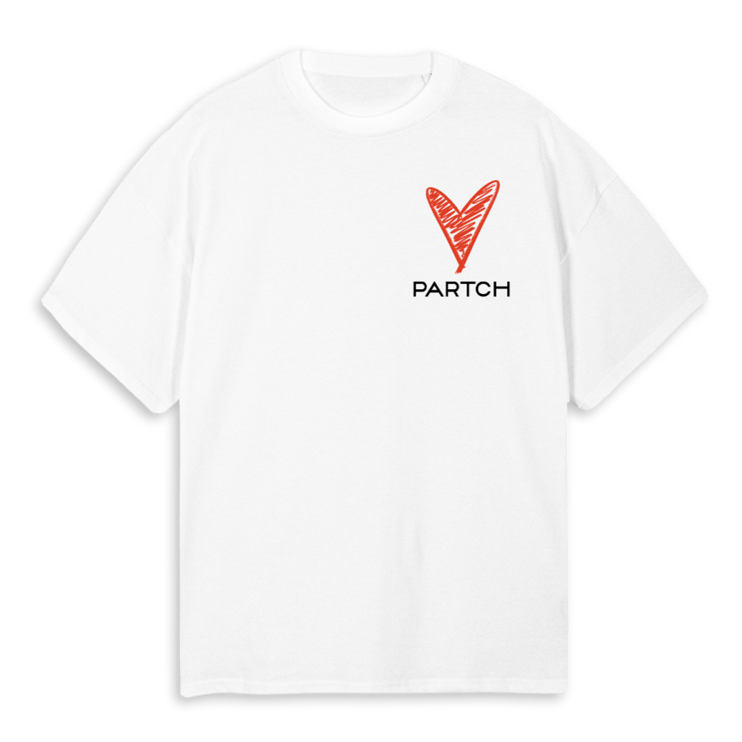 HEARTOVTWHT White Oversized Tee. – WATC STUDIO
