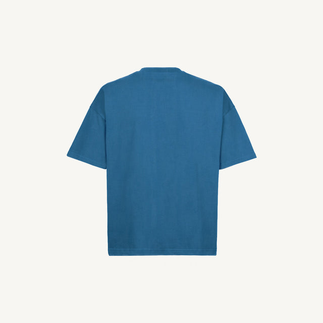 18-4034 TCX Vintage Vallarta Blue Oversized Boxy Tee.
