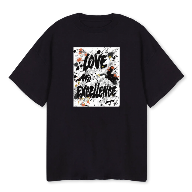 LVREGTBLKWHT_OST Black Oversized Tee.