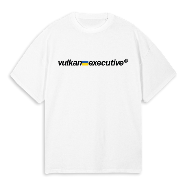 CHARITY HVIT White Oversized Tee.