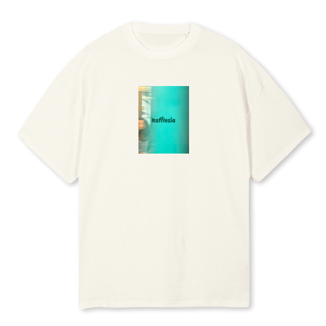 METROTEE Cream Oversized Tee.