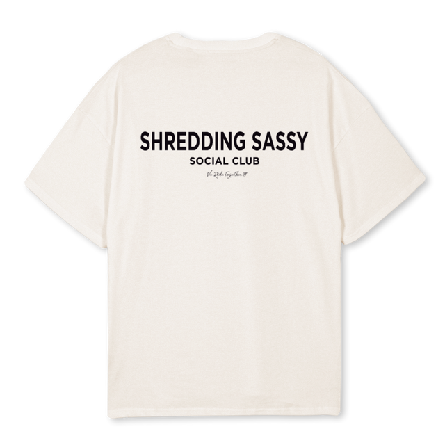SSSCESSENTIALSVWTEE Vintage White Oversized Tee.