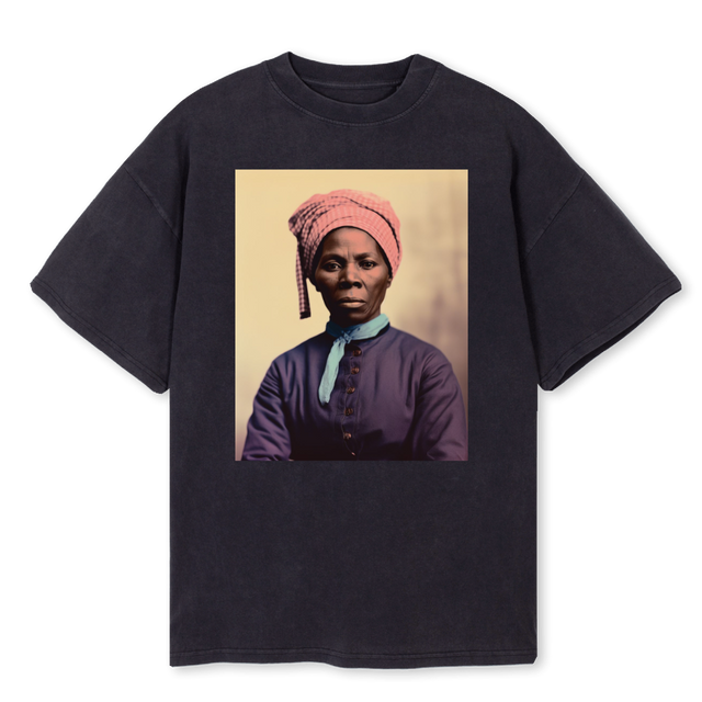 HARRIET Vintage Black Oversized Tee.