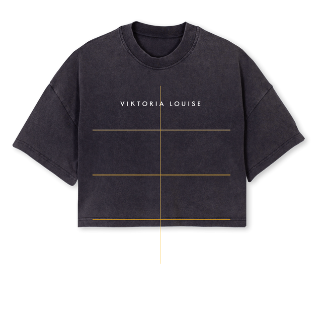 VLCROPTEE Vintage Black Cropped Oversized Tee.