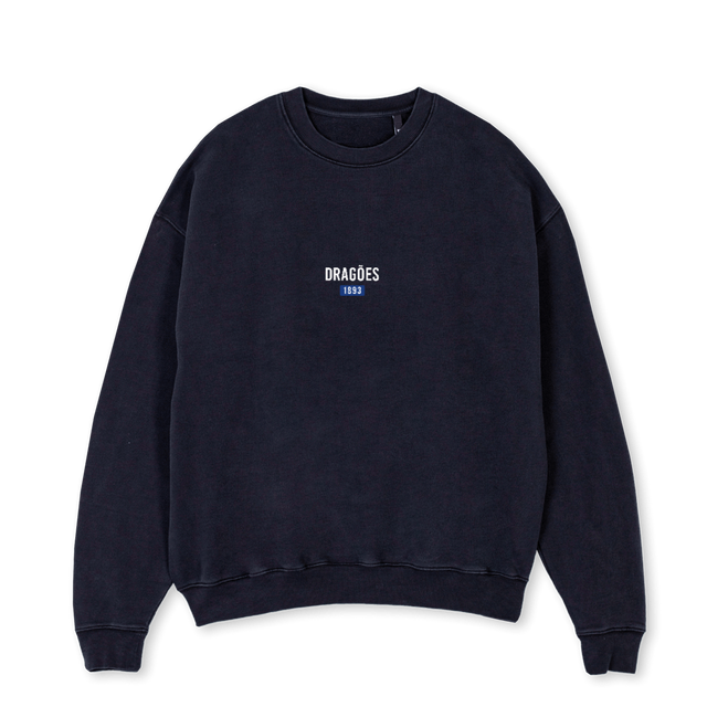 DRAGOESSWEATERONE Vintage Black Oversized Crewneck Sweater.