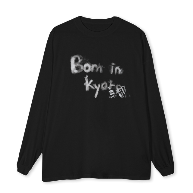 LEVRAIPAINTING Black Oversized LS Tee.