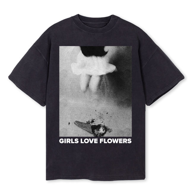 GLFVBLACKFFLOWERS Vintage Black Oversized Tee.
